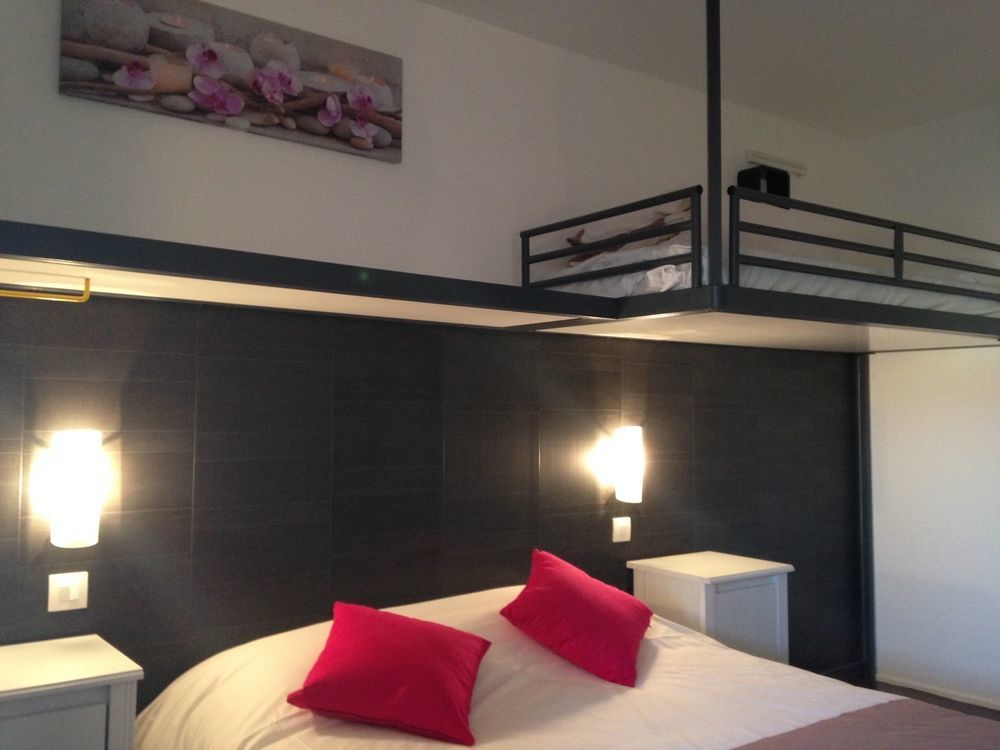 M&r Hotel Ifs